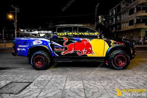 ROTULOS DE FURGONETAS RED BULL